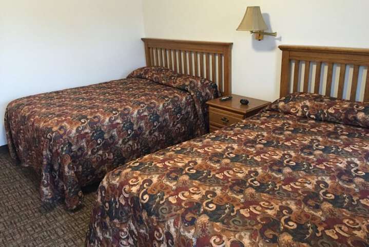 Room 4 of 10