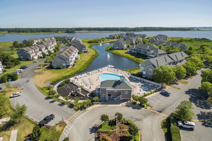 Whale of a Time Waterfront Stay for 10 With Resort-style Amenities