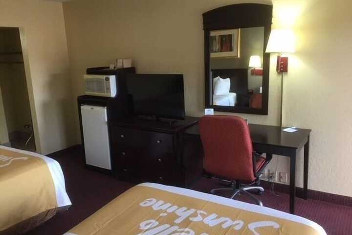 Room 17 of 22