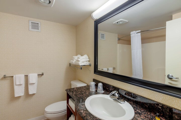 Room 14 of 28