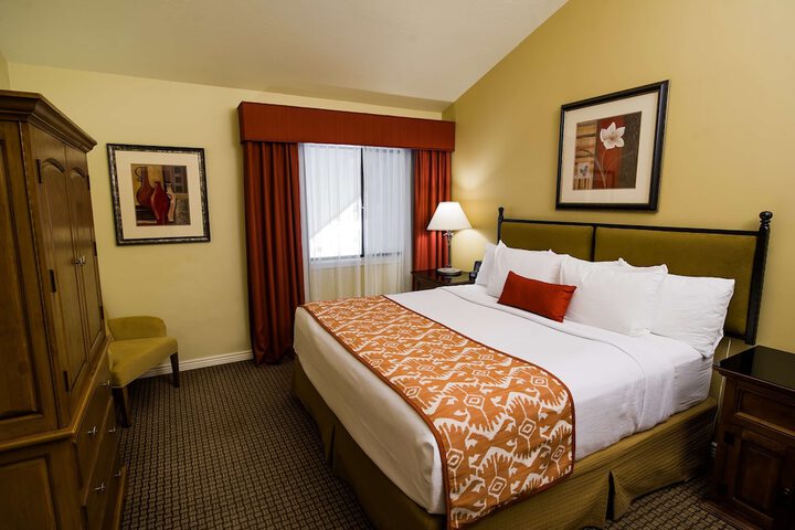 Room 89 of 104