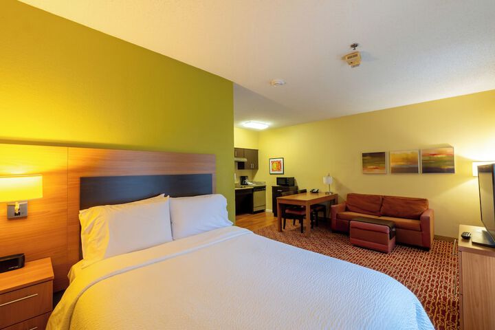 Candlewood Suites Bedford Fort Worth by IHG