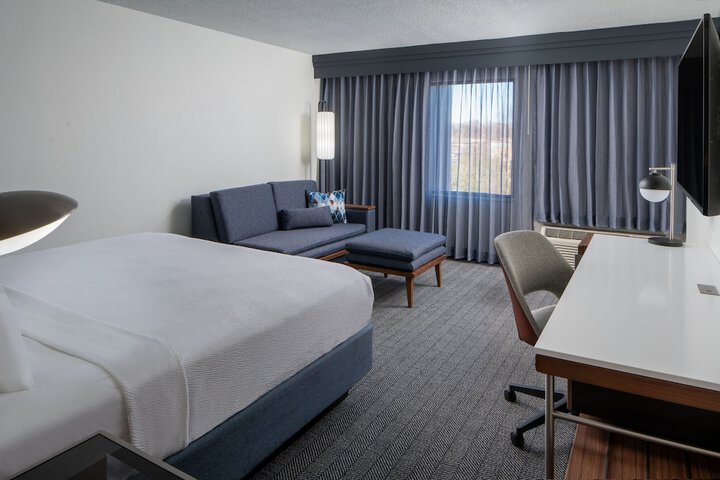 Room 21 of 50