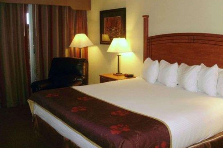 Room 21 of 69