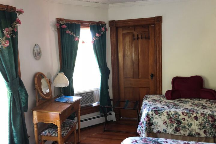 Room 20 of 47