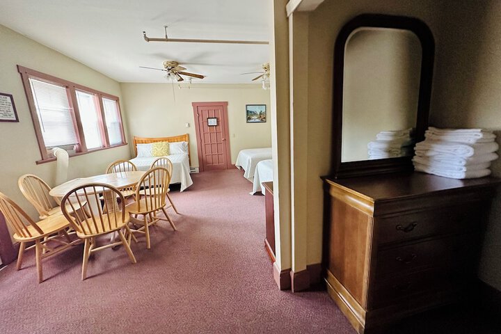 Room 48 of 167