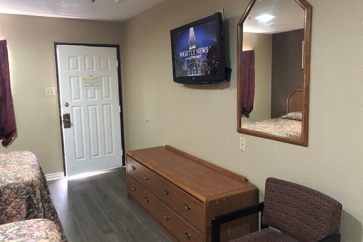 Room 20 of 27