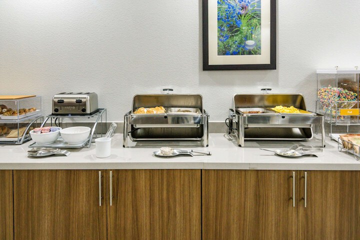 Breakfast/Coffee Service 51 of 58