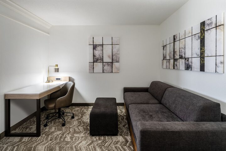 Room 27 of 45