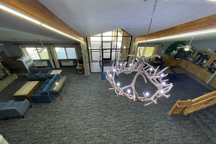 Business Center 109 of 111