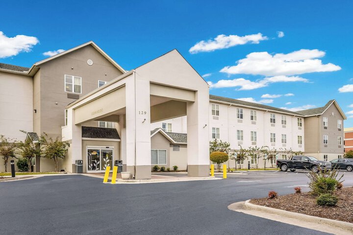Hotel 2 of 39