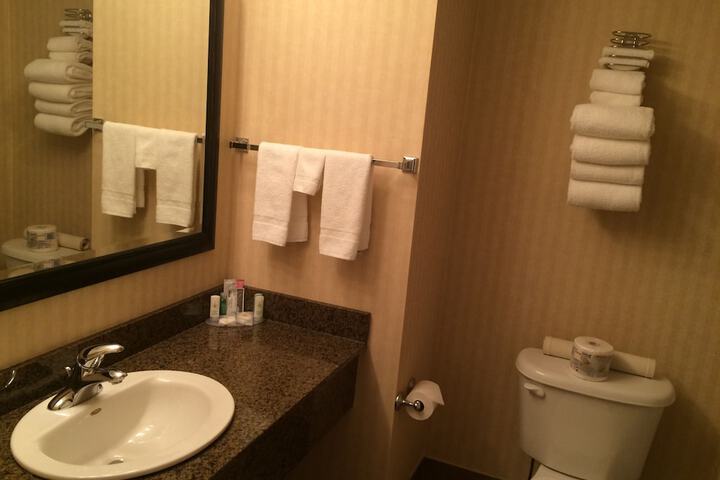 Comfort Inn & Suites Edson
