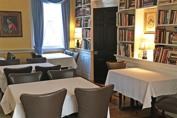 Hotel Interior 31 of 235