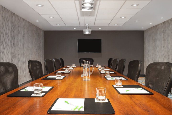 Holiday Inn Toronto Downtown Centre by IHG