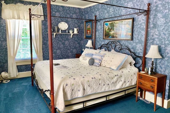 Room 15 of 29