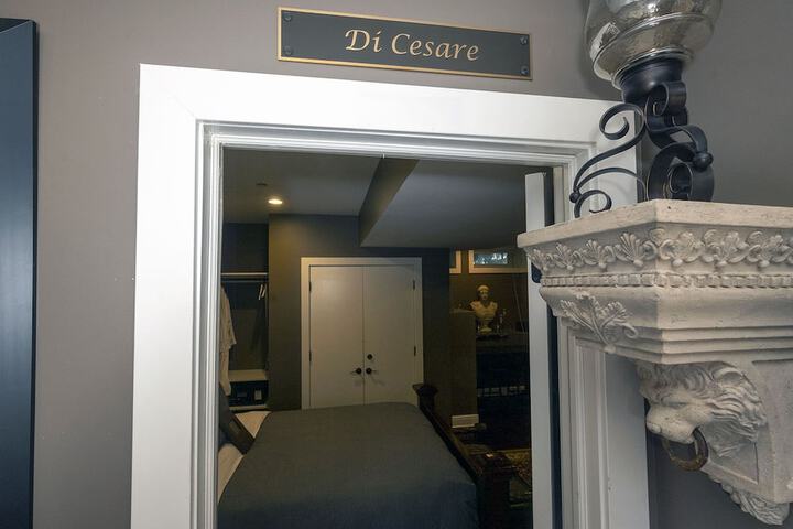 Room 14 of 119