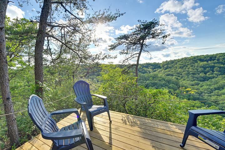 Cozy Beattyville Cabin w / Fire Pit