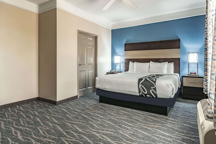 Room 15 of 46