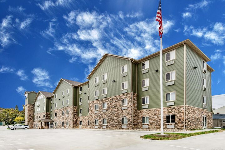 Hotel 2 of 35