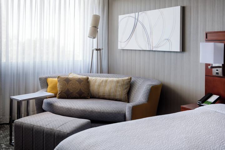 Courtyard by Marriott Richmond / Berkeley