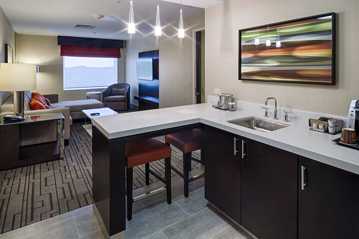 DoubleTree by Hilton Hotel Bristol Connecticut