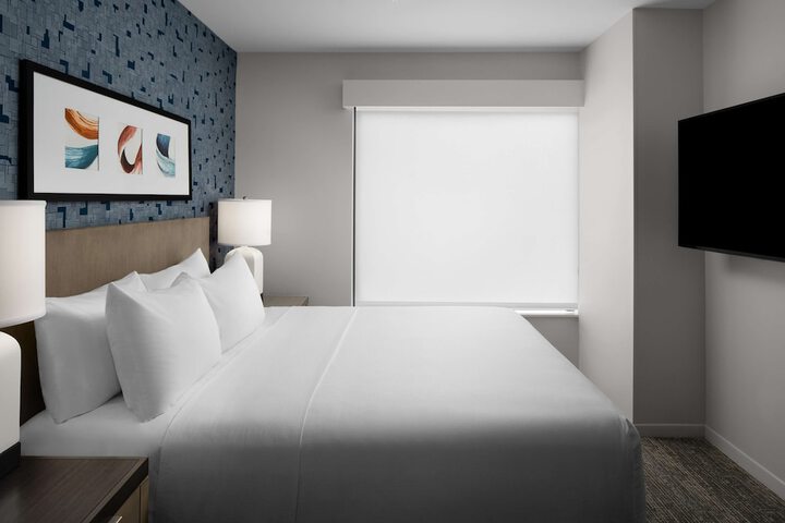 Room 13 of 50