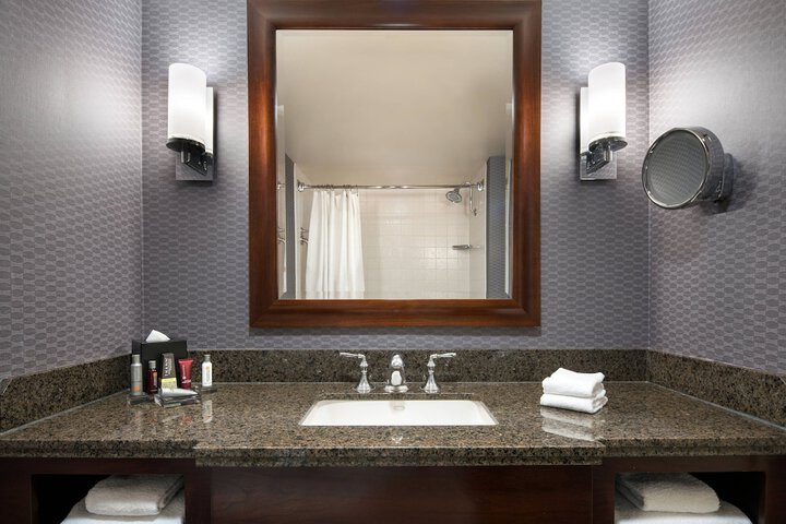 Room 28 of 53