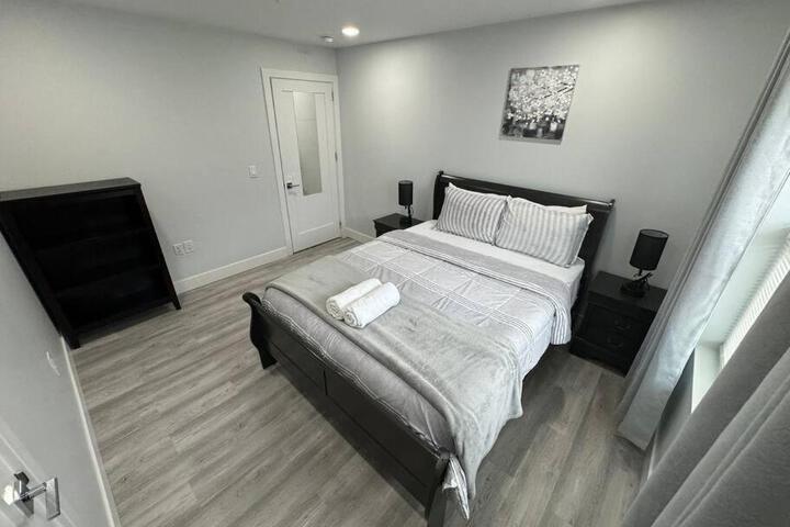The Elegant Suite - 2BR with Great Amenities