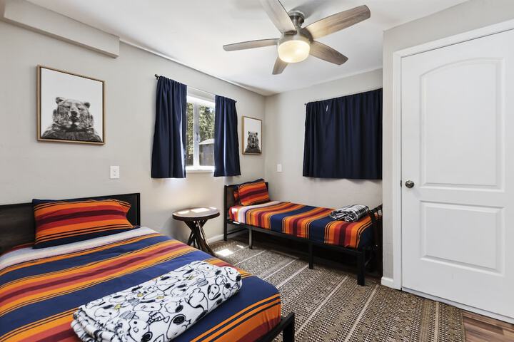 Room 119 of 123