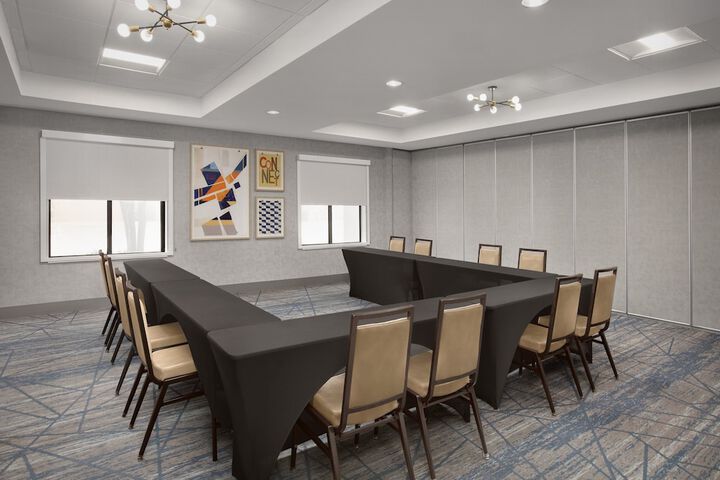 Holiday Inn Express Hotel & Suites DFW West - Hurst by IHG