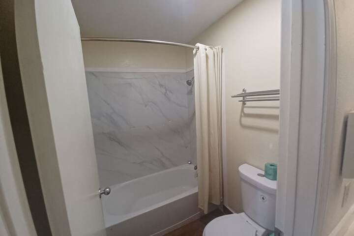 Room 14 of 21