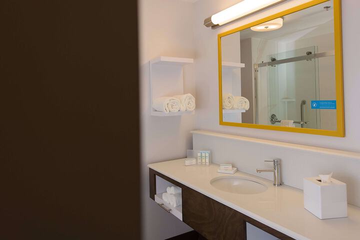 Room 14 of 26