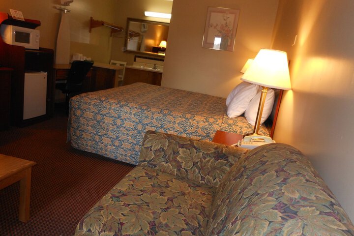 Room 16 of 24