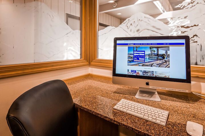 Best Western Edgewater Resort