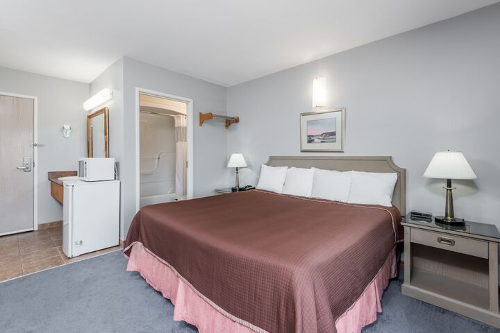 Room 5 of 17