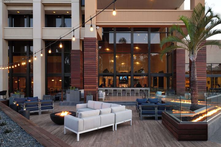 Hotel Fera Anaheim a DoubleTree by Hilton