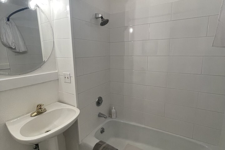 Room 70 of 90