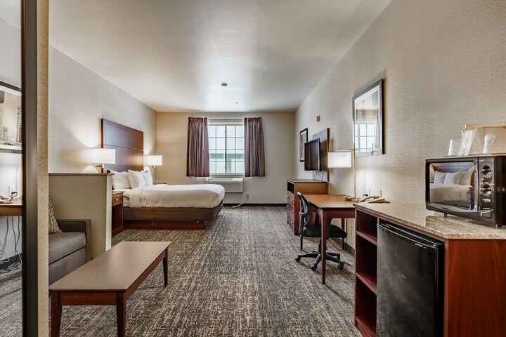 Room 35 of 46