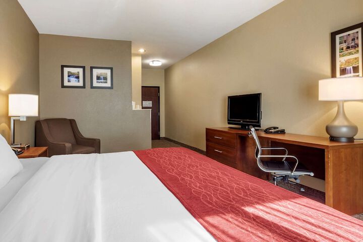 Room 10 of 34