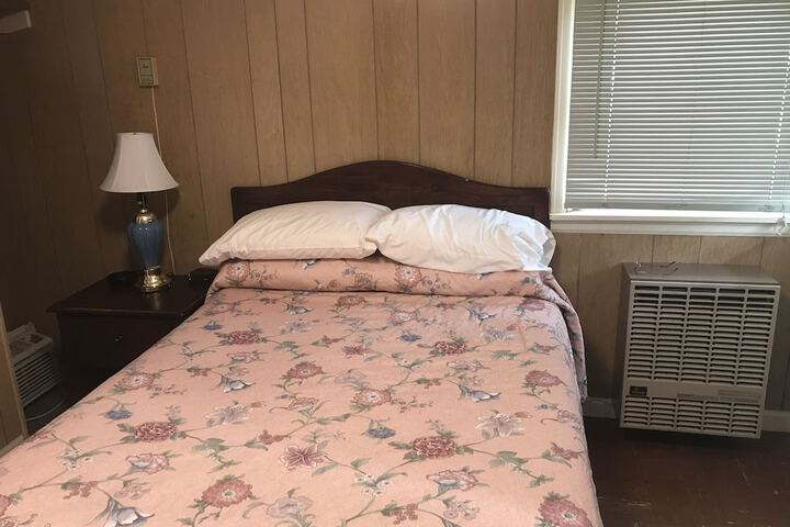 Room 35 of 98