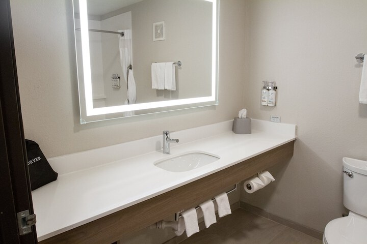 Room 20 of 56