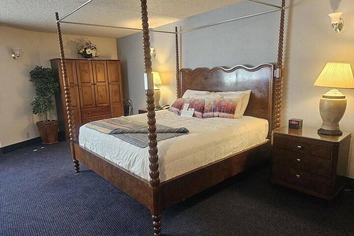 Room 22 of 66