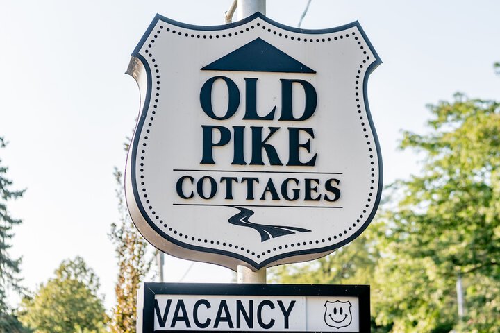 Old Pike Cottages