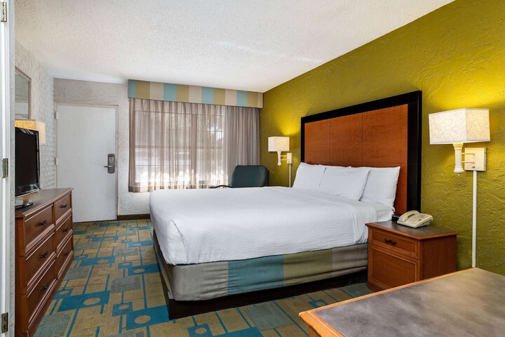 La Quinta Inn Tampa Airport Stadium Westshore