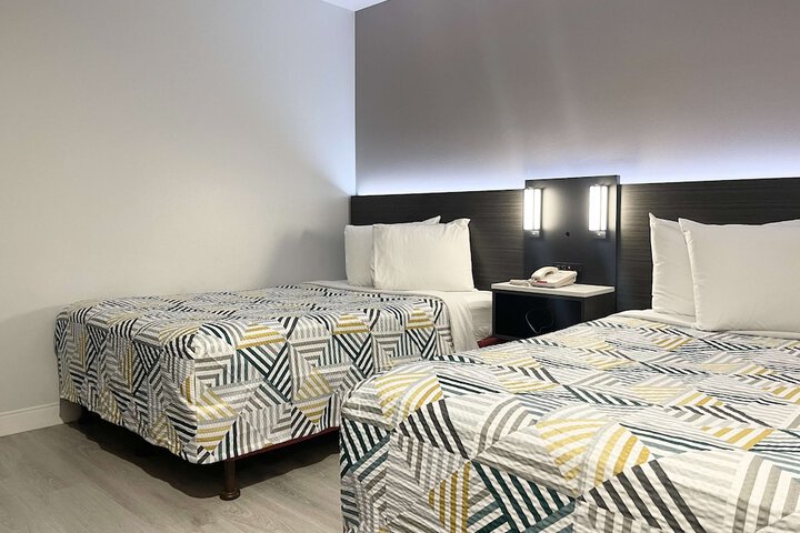 Room 16 of 23