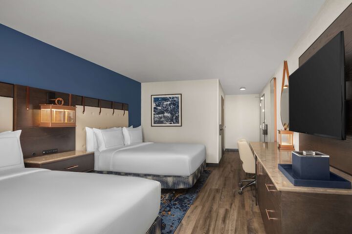 Hotel Westport Kansas City Tapestry Collection by Hilton