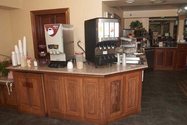 Breakfast/Coffee Service 48 of 60
