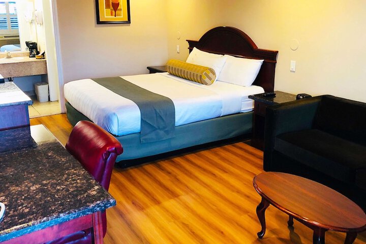Room 33 of 44