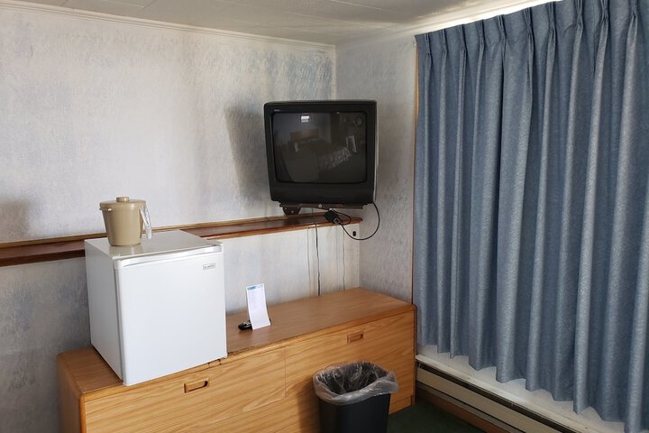 Algoma Beach Motel