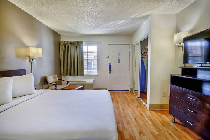 Room 15 of 24